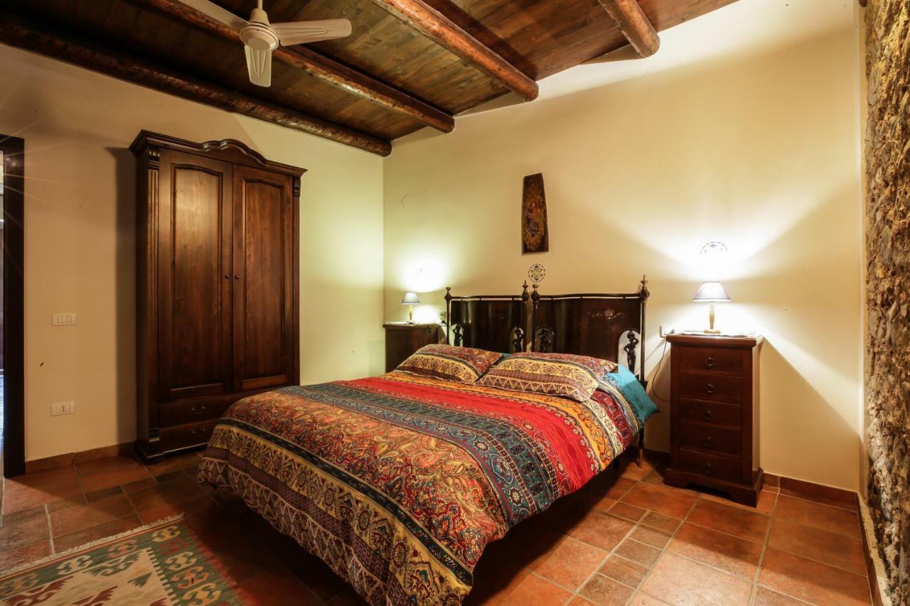 La Masseria Lolivia Senise Bagian luar foto