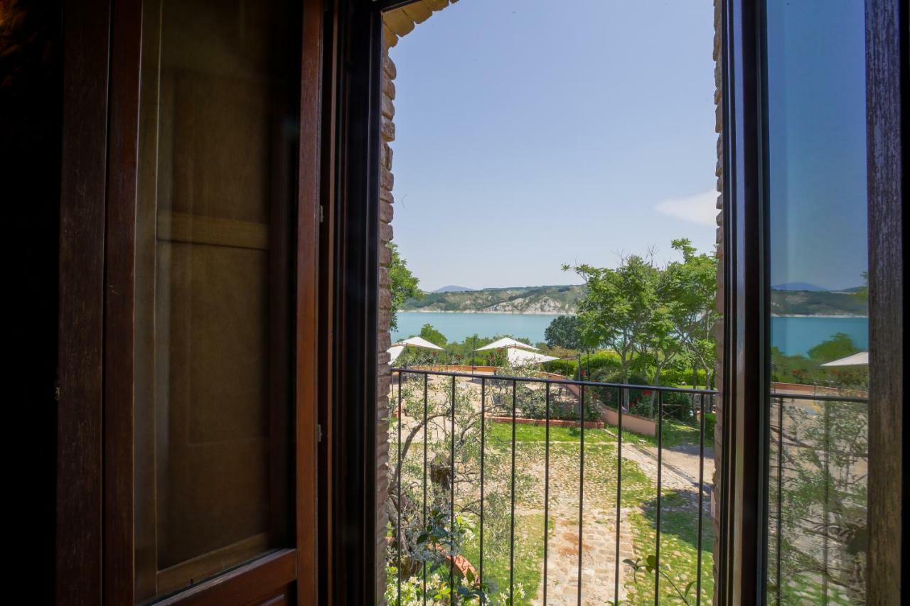 La Masseria Lolivia Senise Bagian luar foto